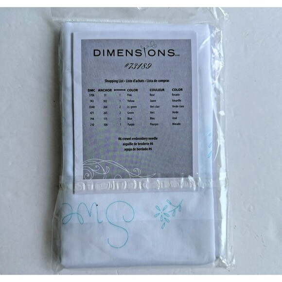 NOS Dimensions Stamped Cross Stitch Set of 2 Pillow Cases SWEET DREAMS 73189 - Picture 4 of 5